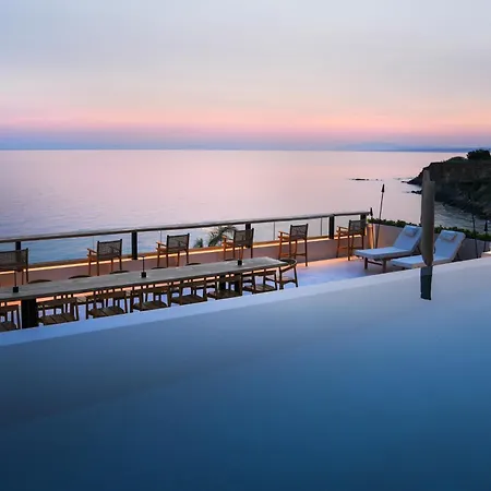 Callisto Azzure Villa