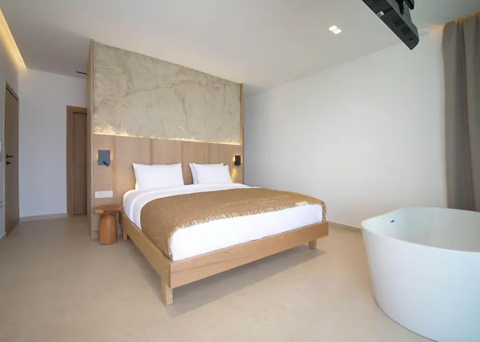 Callisto Azzure * Plános